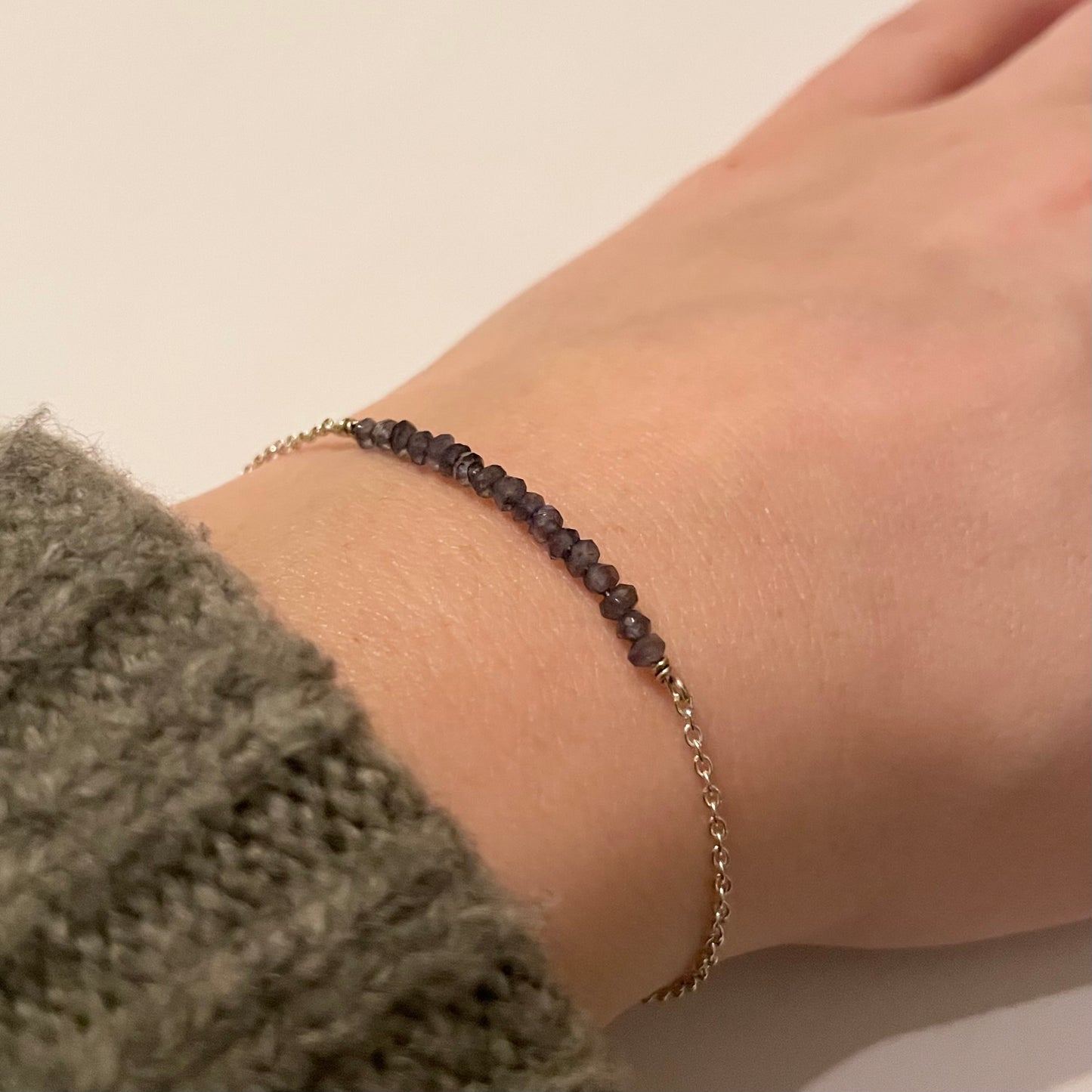 Zilveren armband met ruwe blauwe labradoriet