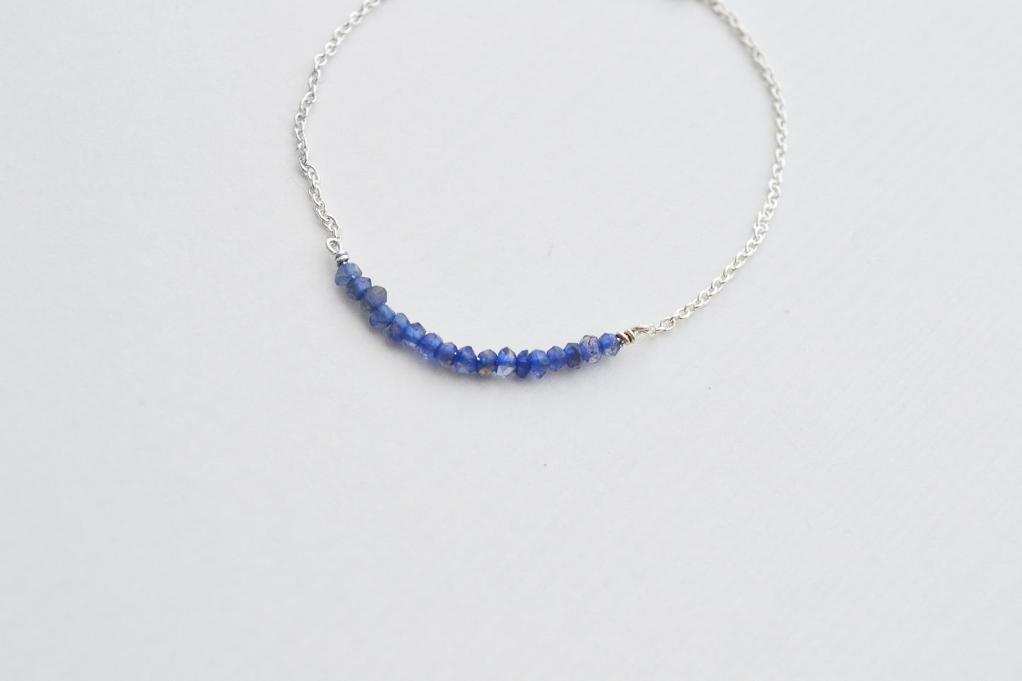 Zilveren collier met blauwgrijze labradoriet