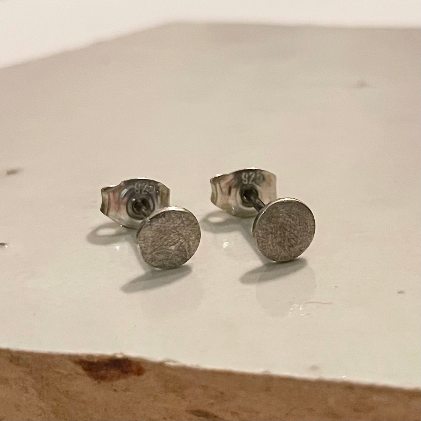 Zilveren oorbellen rondjes plat