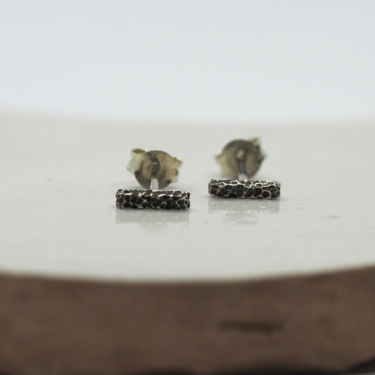 Zilveren oorbellen organic stripe