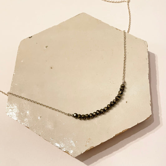 Zilveren collier met pyriet