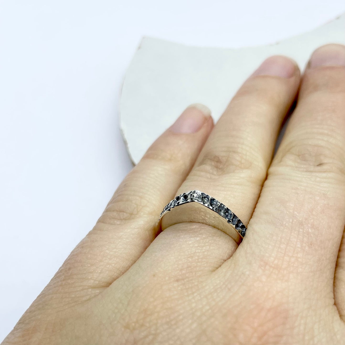 Zilveren ring organic drop
