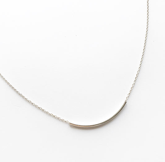 Zilveren collier boog