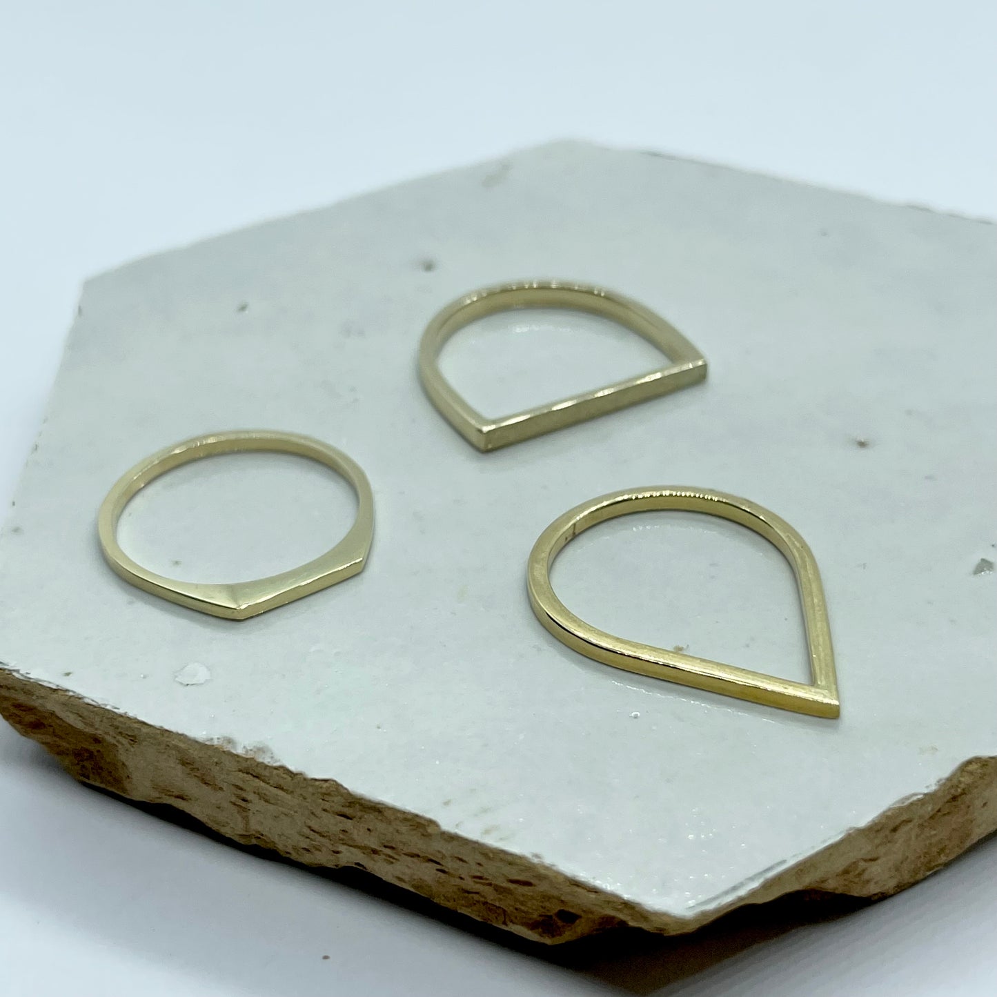 Gouden ring strak model