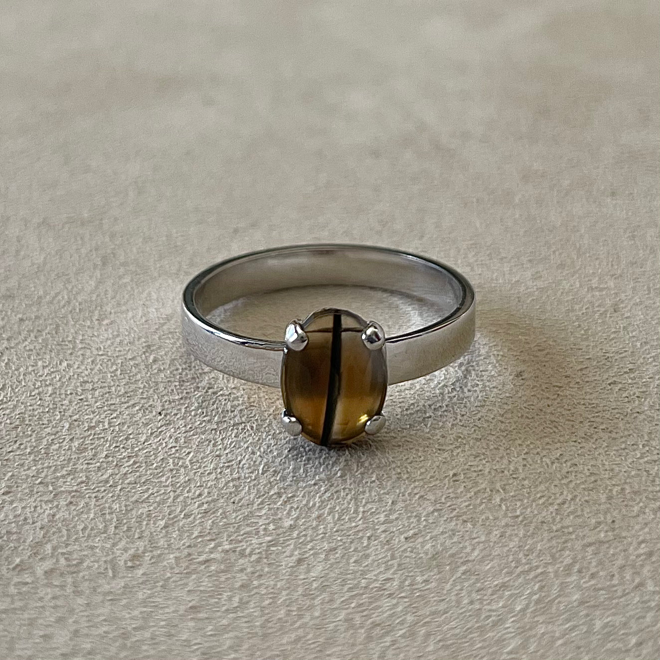 Zilveren ring met montana agaat