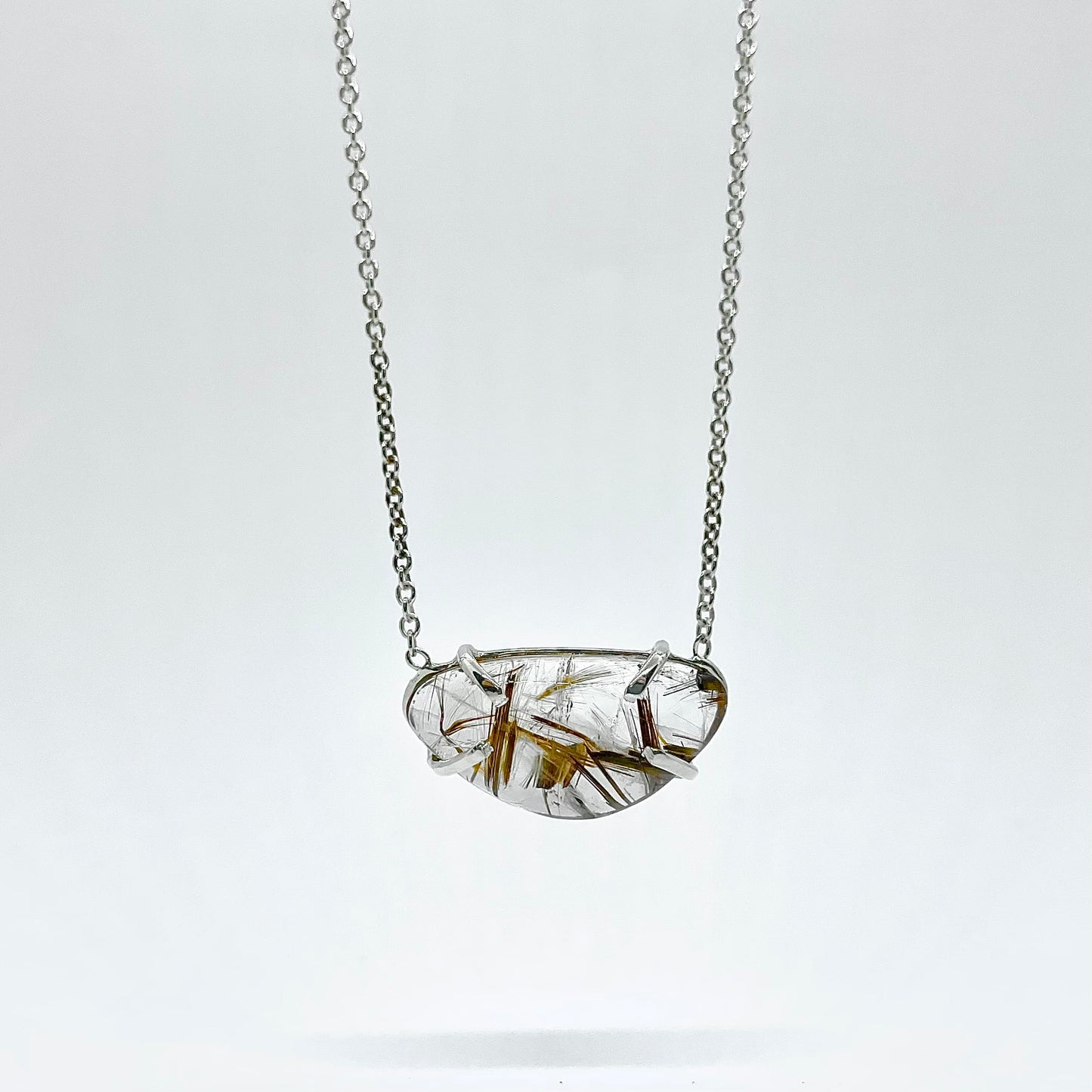 Zilveren collier met rutielquartz