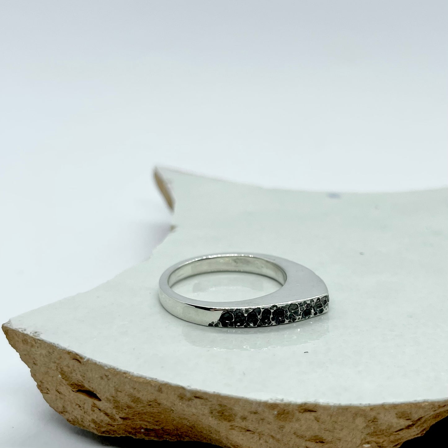Zilveren ring organic drop