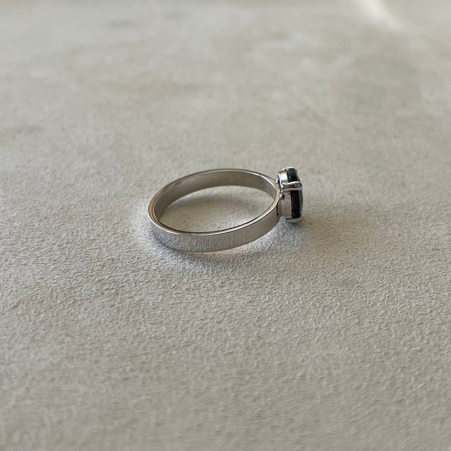 Zilveren ring met montana agaat