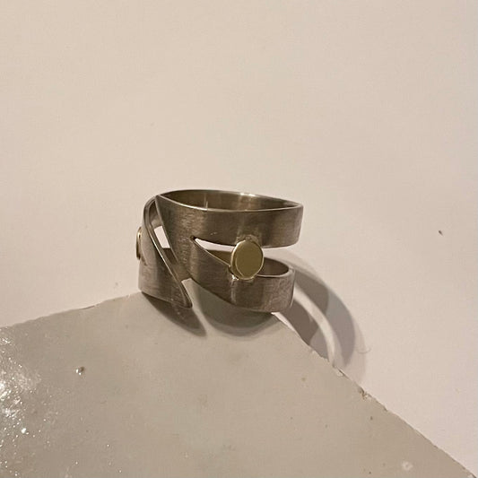 Zilveren ring met gouden details