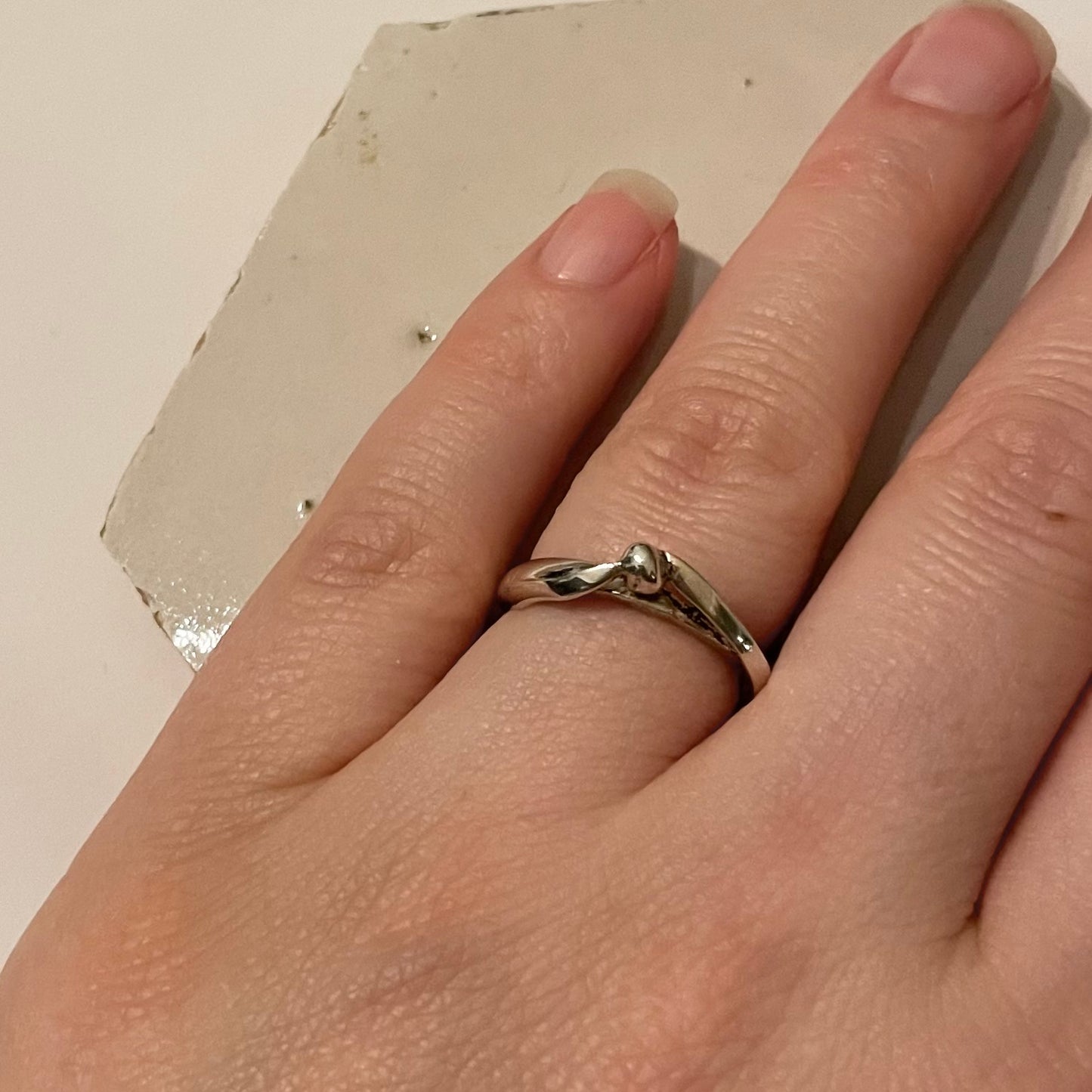 Zilveren ring gegoten