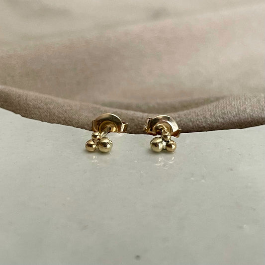 Gouden oorknoppen bolletjes