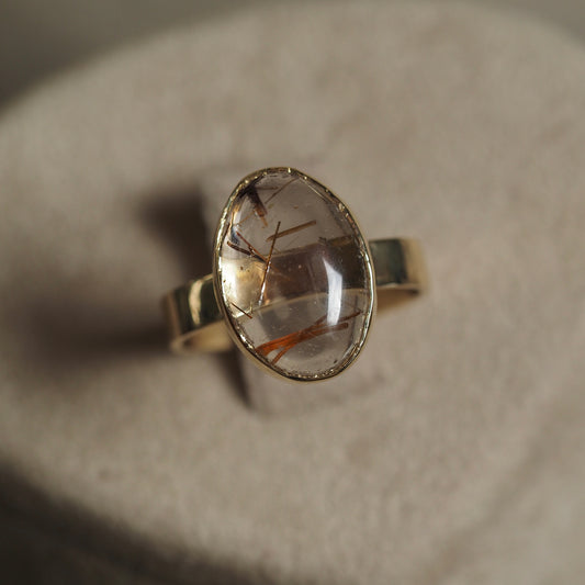 Gouden ring met rutiel quartz