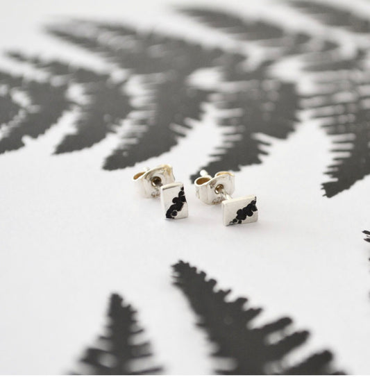 Zilveren oorbellen organic stripe