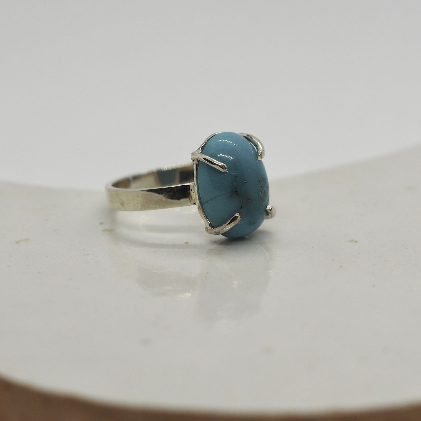 Zilveren ring met gekleurde turquoise