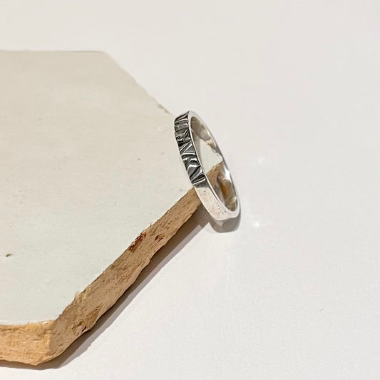 Zilveren ring geometric