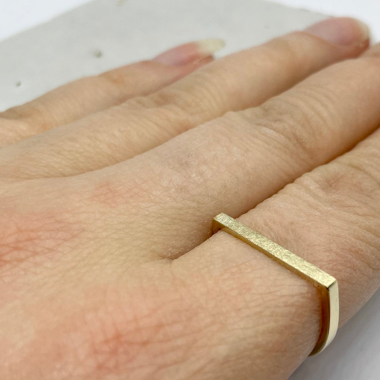 Gouden ring strak model